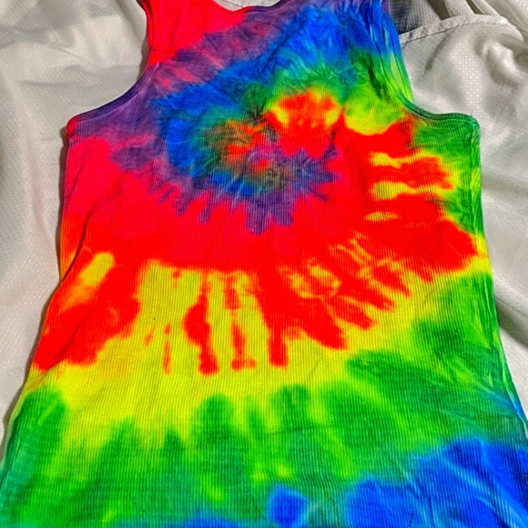 Handmade tie dye tank top - Picture 3 of 4